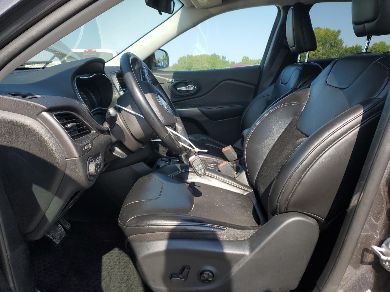 2019 Jeep Cherokee Latitude Plus VIN: 1C4PJMLB0KD139962 Lot: 80337415