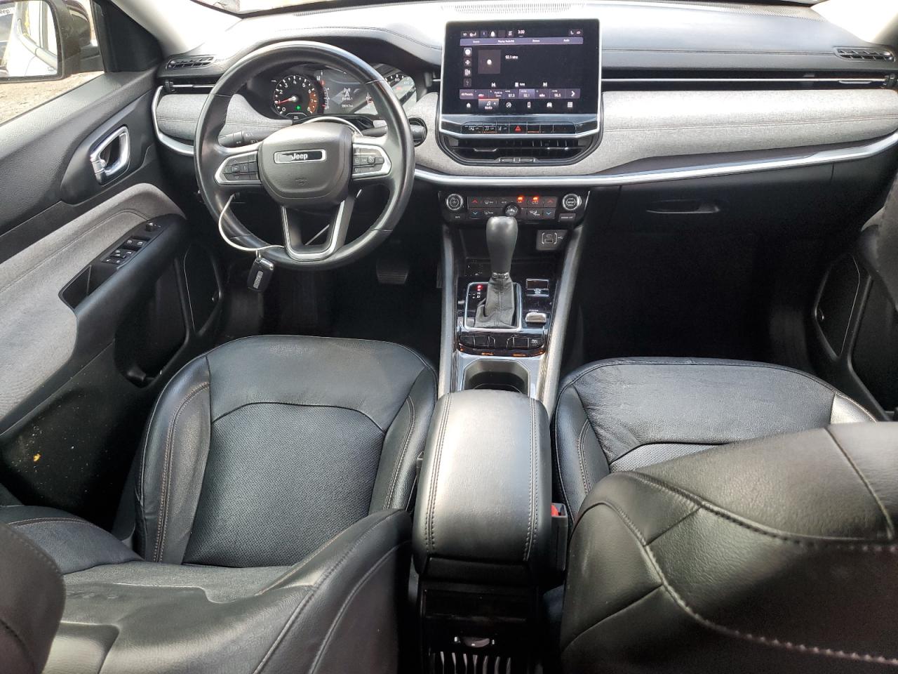 2022 Jeep Compass Latitude Lux VIN: 3C4NJDFB9NT208293 Lot: 81429705