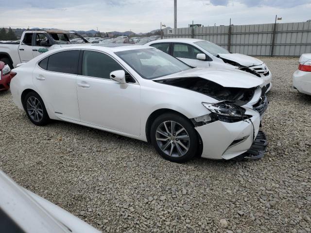 LEXUS ES300 2016 Белы