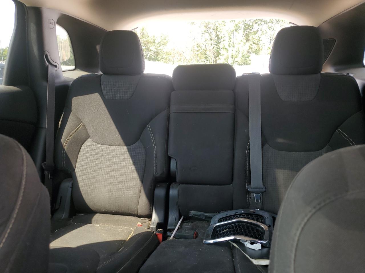 2015 Jeep Cherokee Latitude VIN: 1C4PJMCB5FW587401 Lot: 81410265