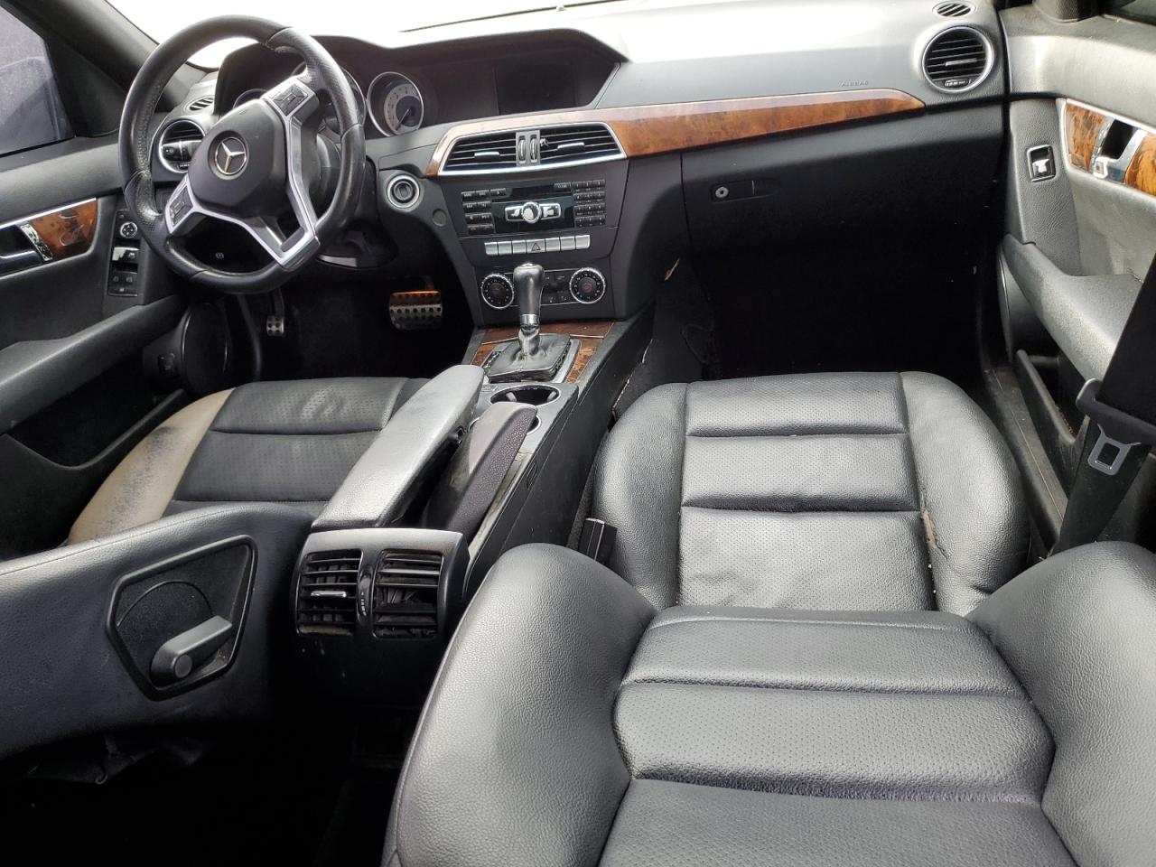 2014 Mercedes-Benz C 250 VIN: WDDGF4HB1ER302853 Lot: 80331875