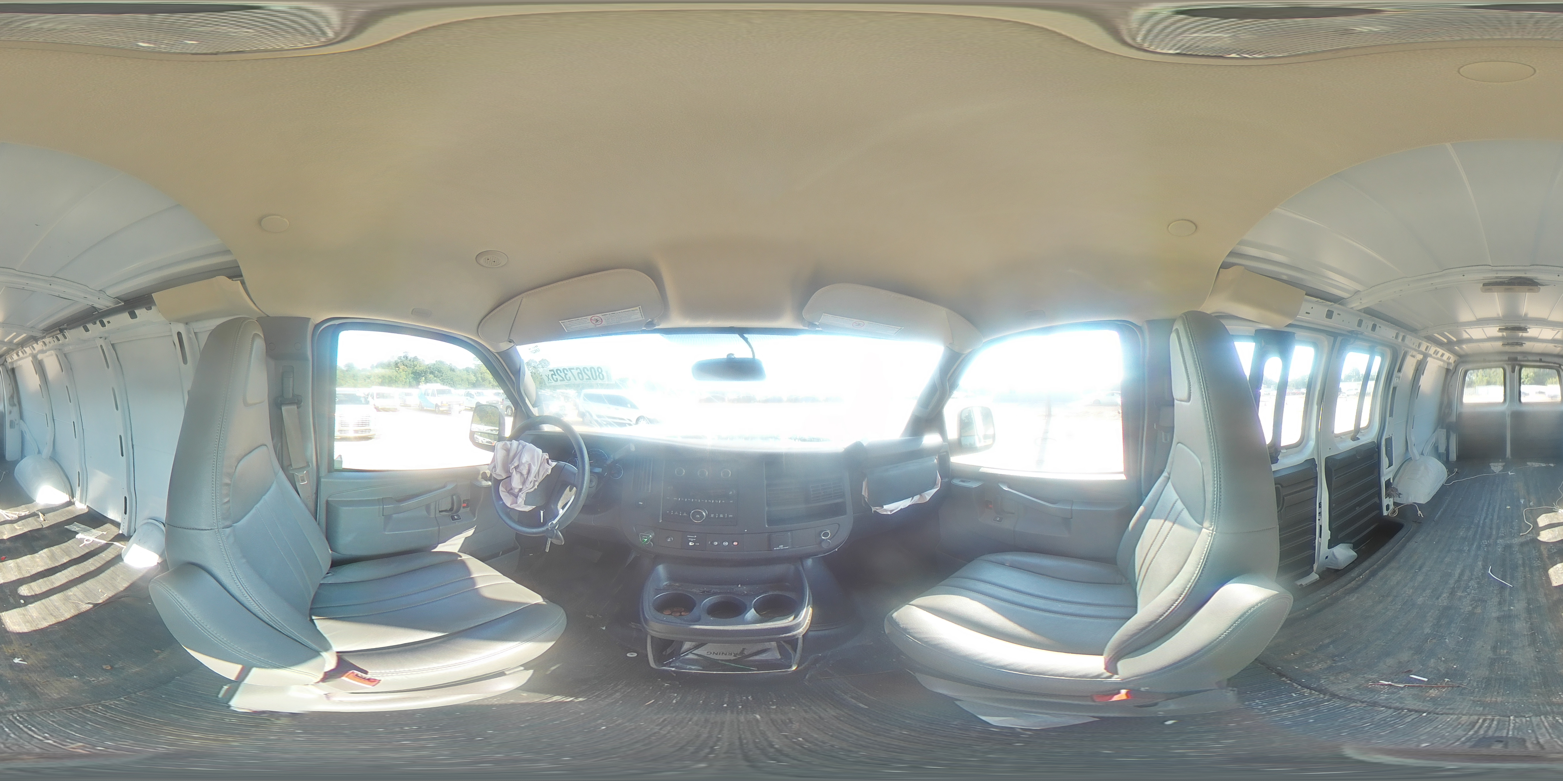 2018 Chevrolet Express G2500 VIN: 1GCWGAFG4J1172270 Lot: 80267325