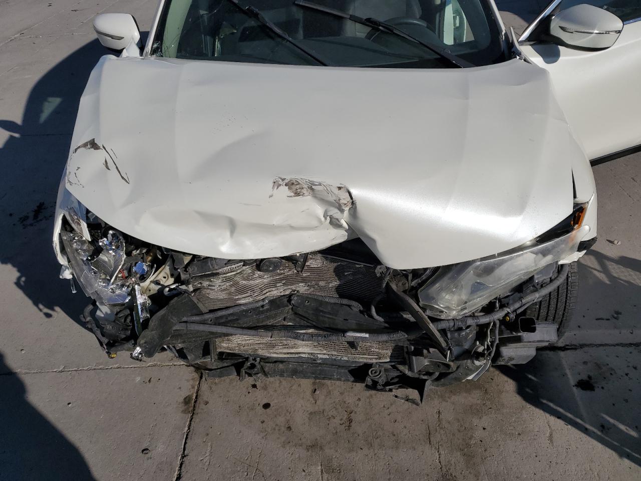 2015 Nissan Rogue S VIN: 5N1AT2MK8FC782084 Lot: 83991015