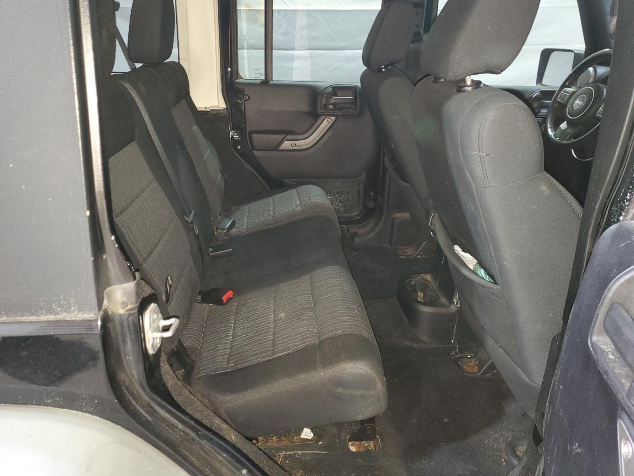 2011 Jeep Wrangler Unlimited Sport VIN: 1J4BA3H1XBL562519 Lot: 80612345