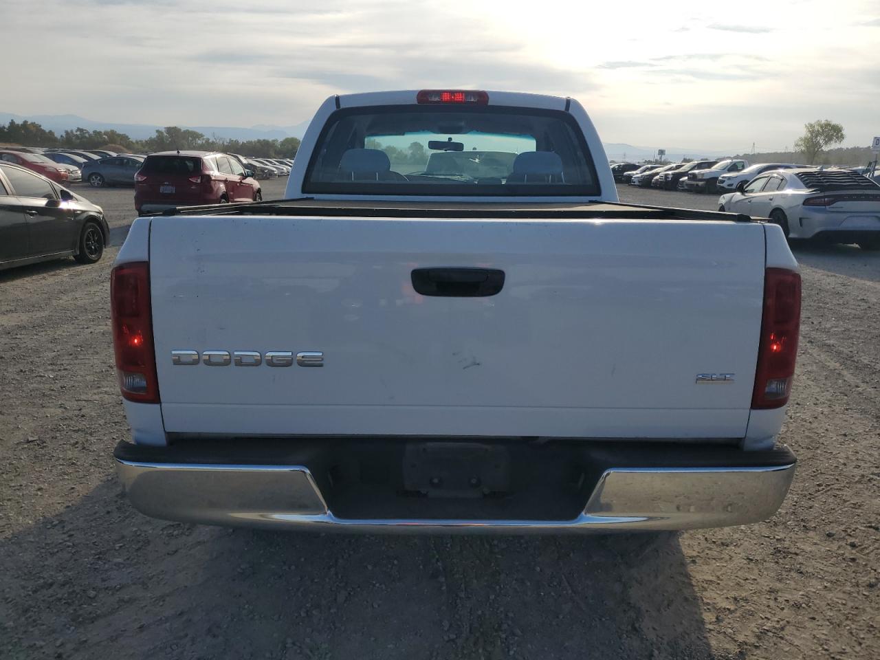 2004 Dodge Ram 1500 St VIN: 1D7HA18D64S599998 Lot: 81292055