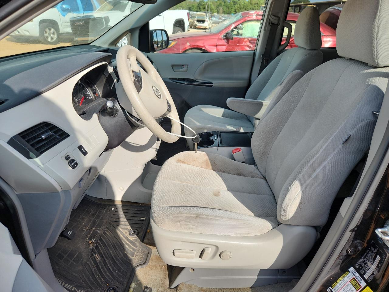 2014 Toyota Sienna Le VIN: 5TDKK3DC2ES479583 Lot: 84459245