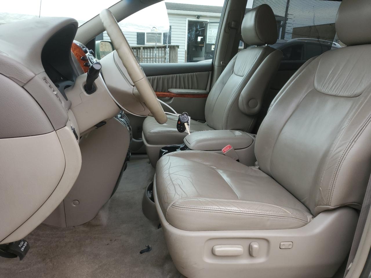 2010 Toyota Sienna Xle VIN: 5TDYK4CC5AS335599 Lot: 84629605