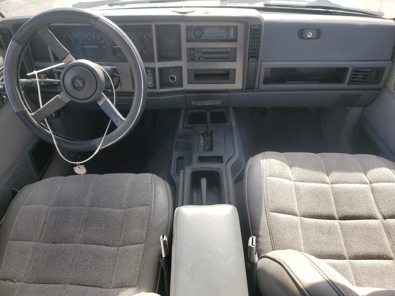 1992 Jeep Cherokee Laredo VIN: 1J4FT58S6NL236558 Lot: 81654935