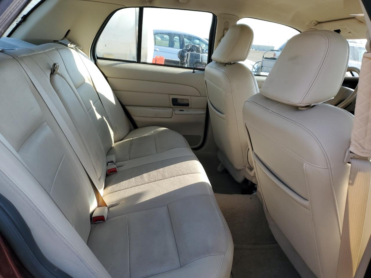 2008 Ford Crown Victoria Lx VIN: 2FAFP74V68X111935 Lot: 81653545