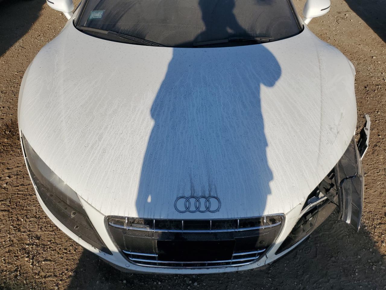 2011 Audi R8 5.2 Quattro VIN: WUAVNAFG0BN002003 Lot: 84017155