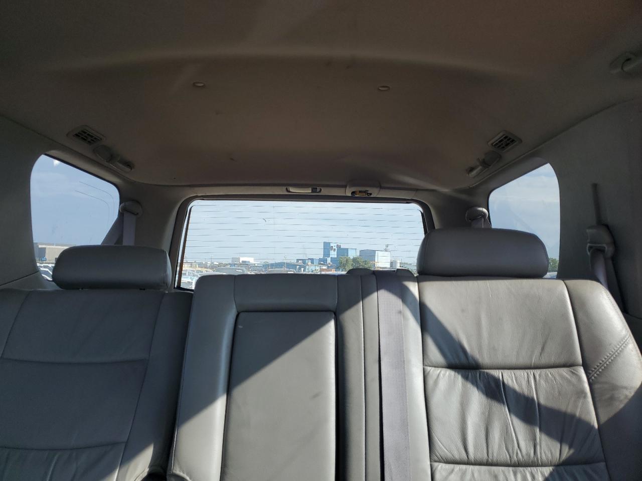 2002 Toyota Sequoia Limited VIN: 5TDBT48A72S131351 Lot: 71977545
