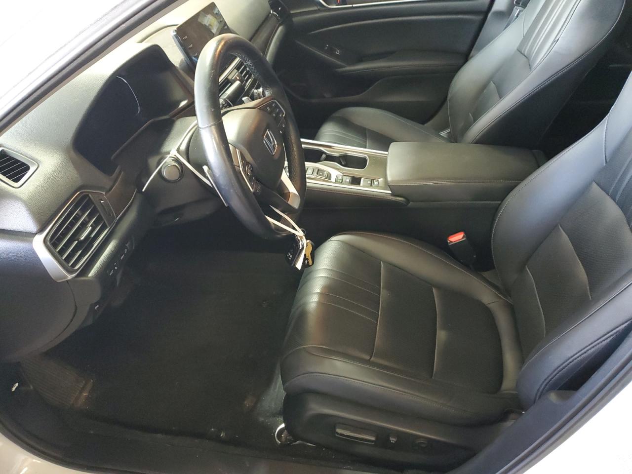 2022 Honda Accord Touring Hybrid VIN: 1HGCV3F94NA007011 Lot: 83989065