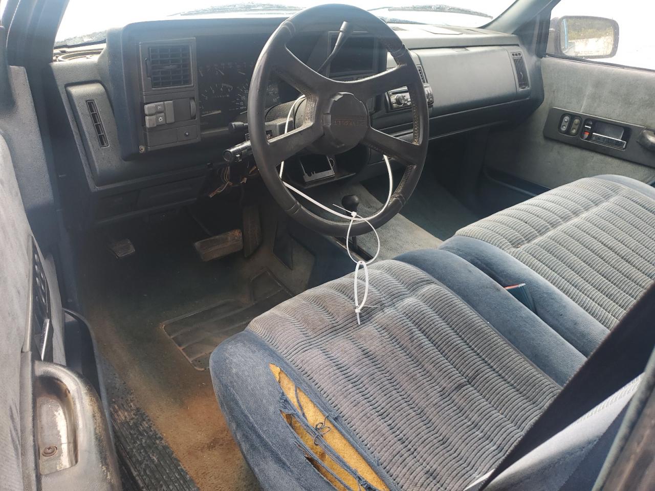 1992 Chevrolet Gmt-400 K1500 VIN: 1GCEK14K7NZ229943 Lot: 81644575