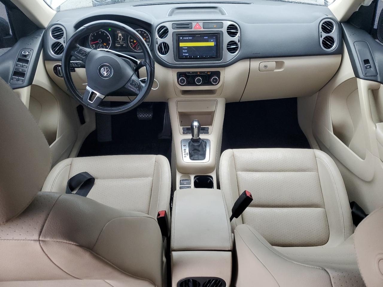 2011 Volkswagen Tiguan S VIN: WVGAV7AX2BW537801 Lot: 81484175