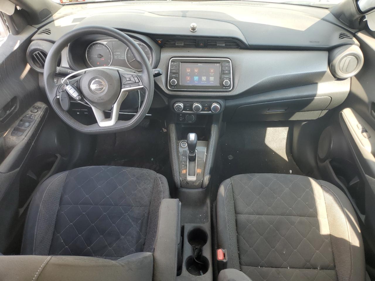 3N1CP5CU8JL521916 2018 Nissan Kicks S