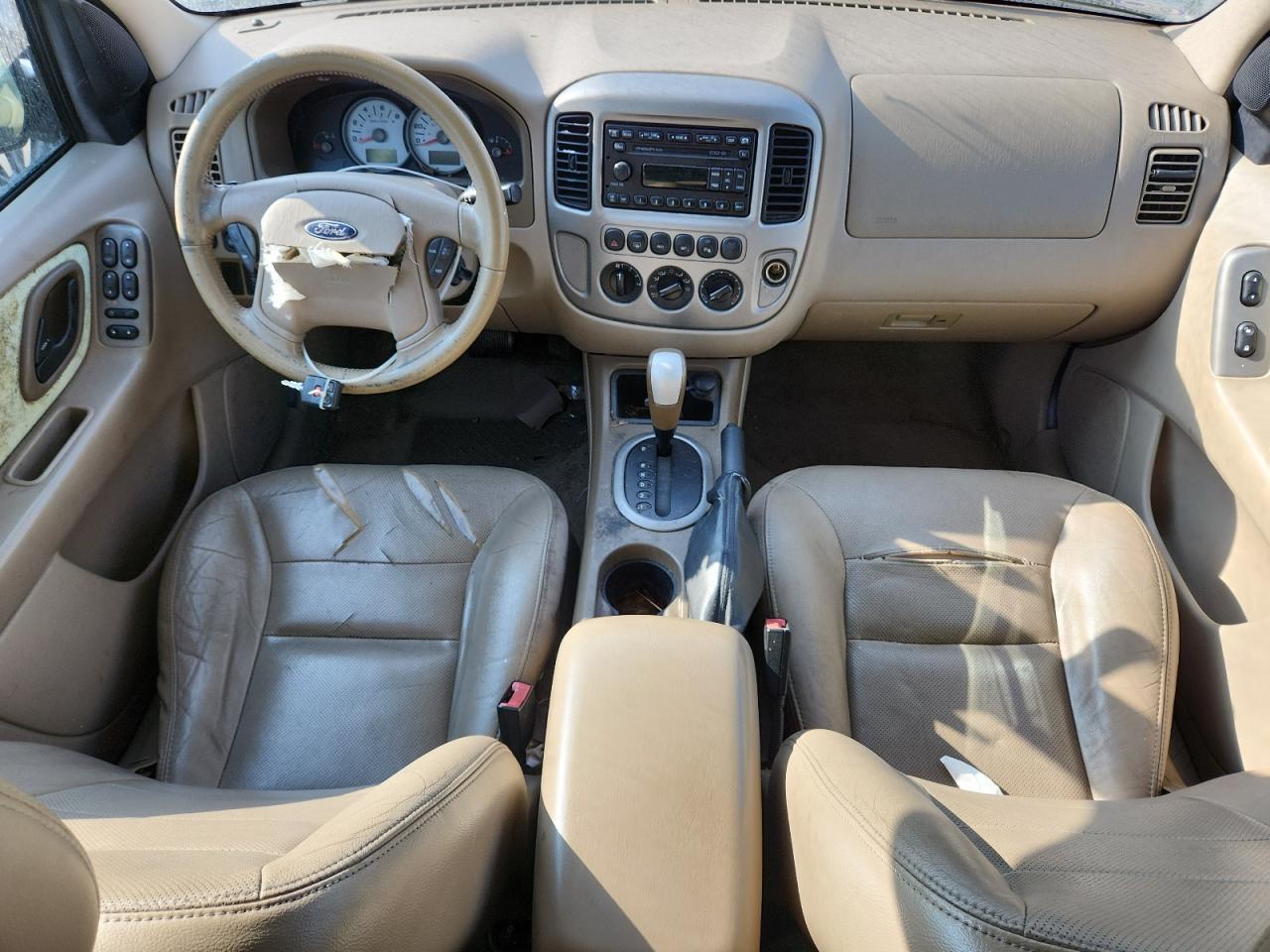 2005 Ford Escape Limited VIN: 1FMCU04125KA83247 Lot: 70686935