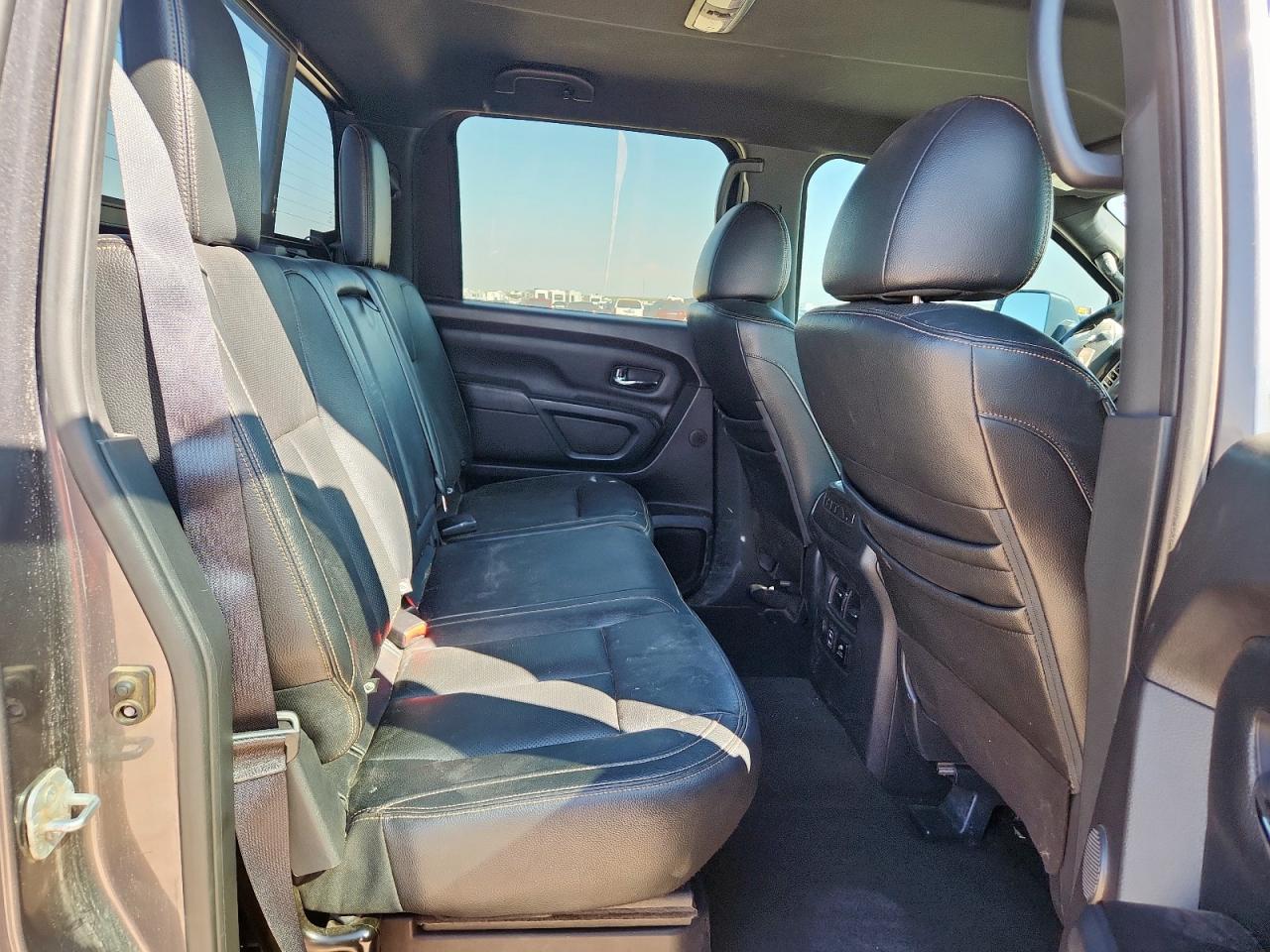 2019 Nissan Titan Platinum Reserve VIN: 1N6AA1E67KN529291 Lot: 71980055