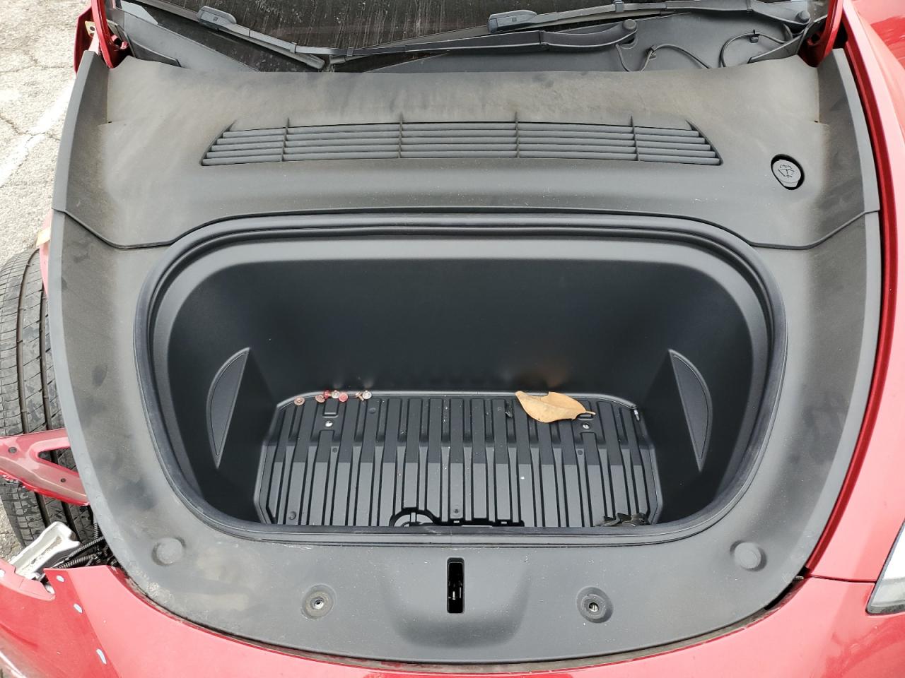 2022 Tesla Model Y VIN: 7SAYGDEE0NF317153 Lot: 71710355