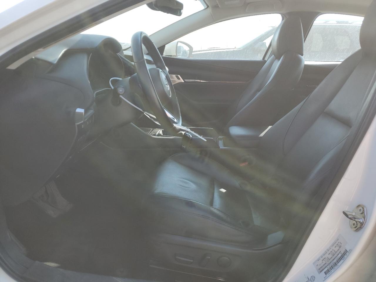 2019 Mazda 3 Preferred VIN: JM1BPBDM8K1116251 Lot: 80924795