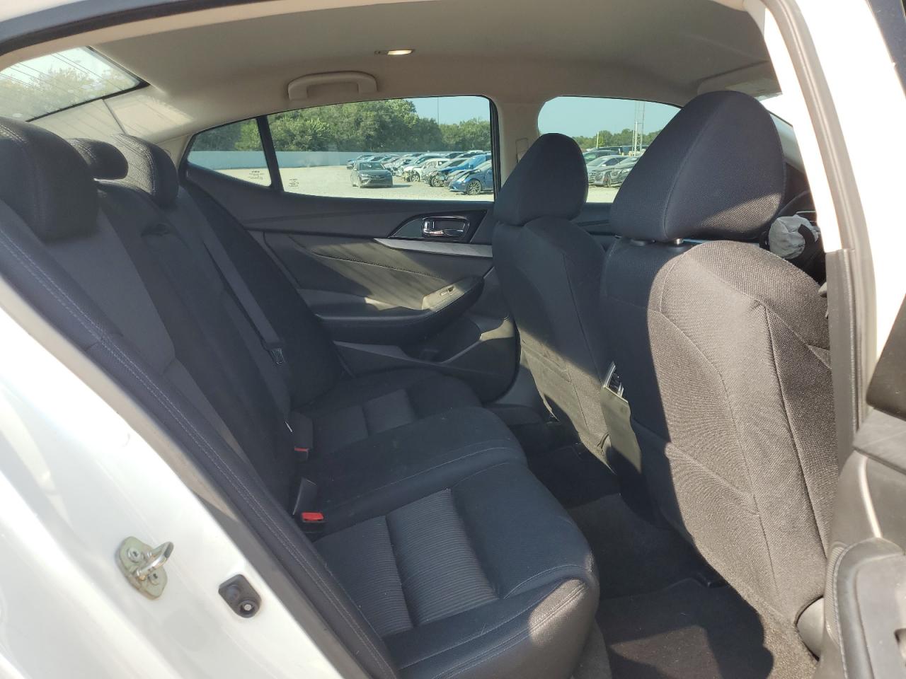 2017 Nissan Maxima 3.5S VIN: 1N4AA6AP3HC360766 Lot: 71930255