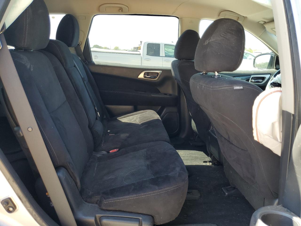 2015 Nissan Pathfinder S VIN: 5N1AR2MN6FC615845 Lot: 81254385