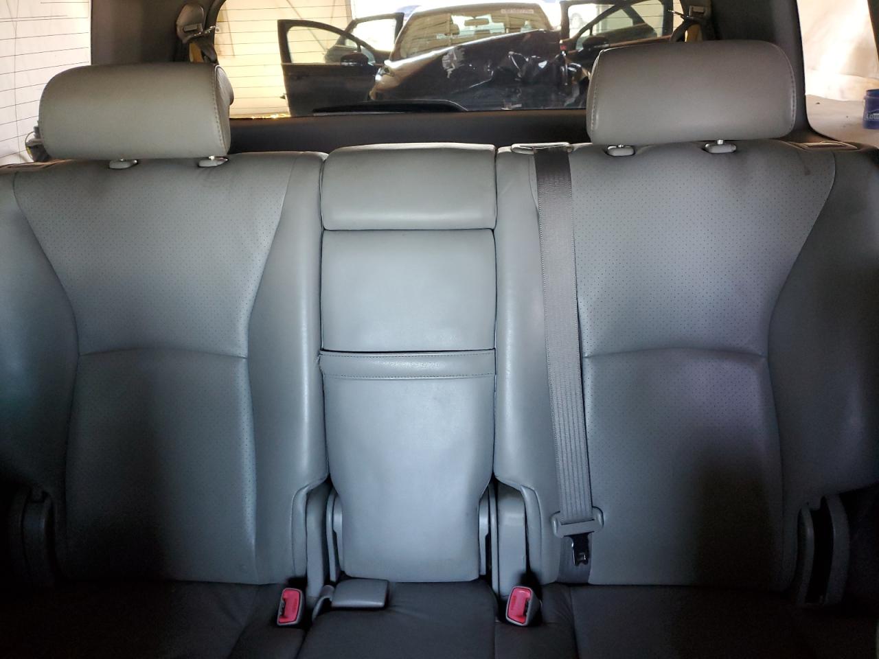 2005 Toyota Highlander Limited VIN: JTEEP21AX50075313 Lot: 84006745