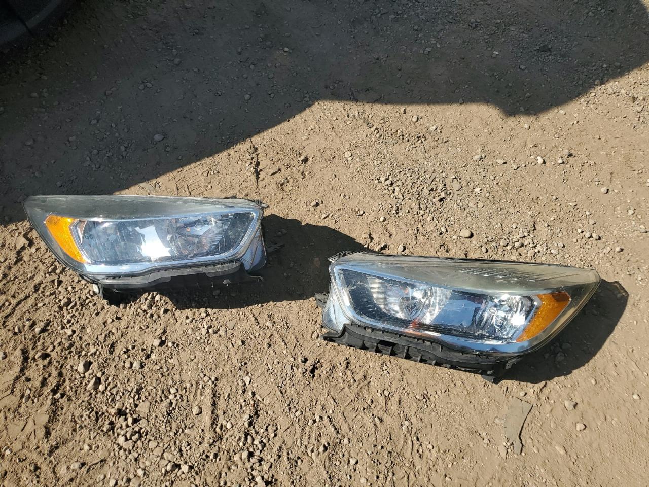 2017 Ford Escape Se VIN: 1FMCU9G91HUB97271 Lot: 81853905