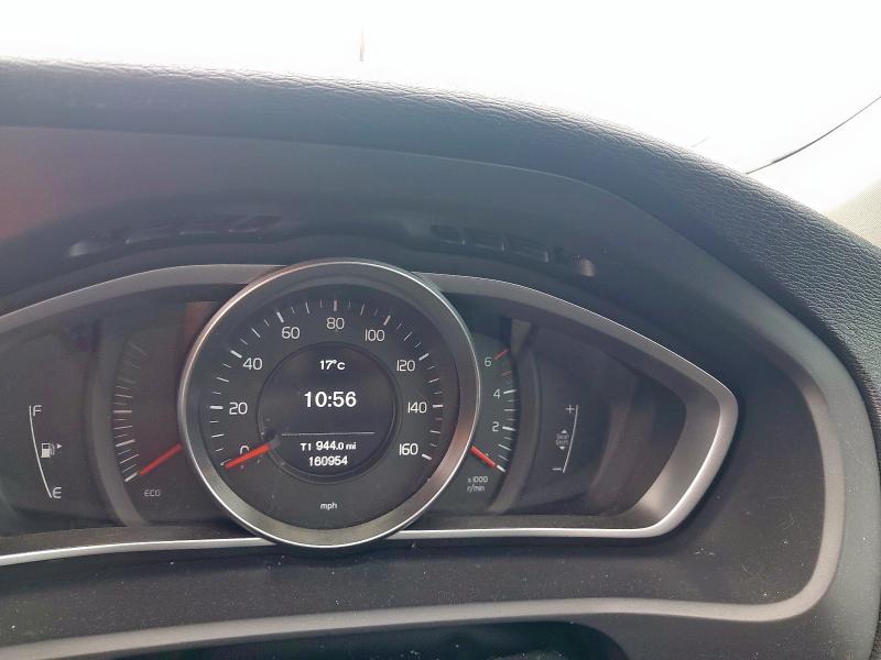 2013 VOLVO V40 CROSS COUNTRY LUX D2 