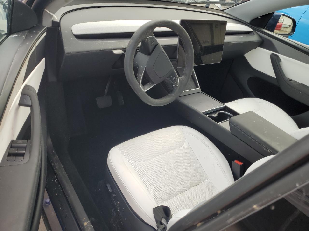 2026 Tesla Model Y VIN: 7SAYGDEE8TA432965 Lot: 82053445