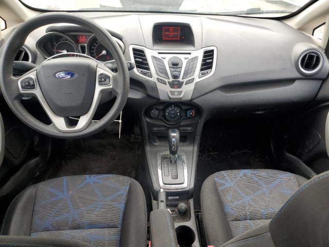 Sedans FORD FIESTA 2013 Srebrny