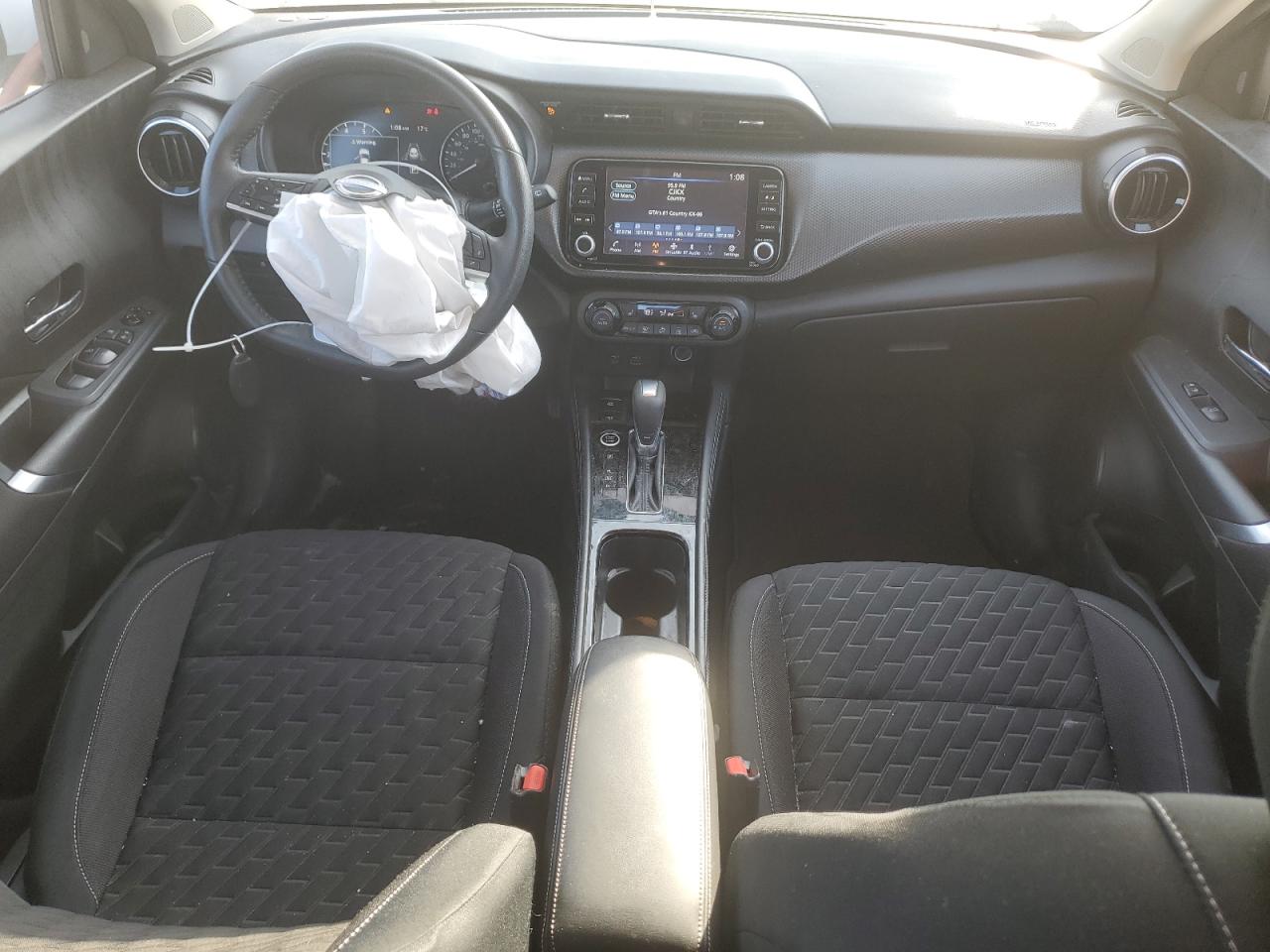 2022 Nissan Kicks Sv VIN: 3N1CP5CV4NL523693 Lot: 71879455