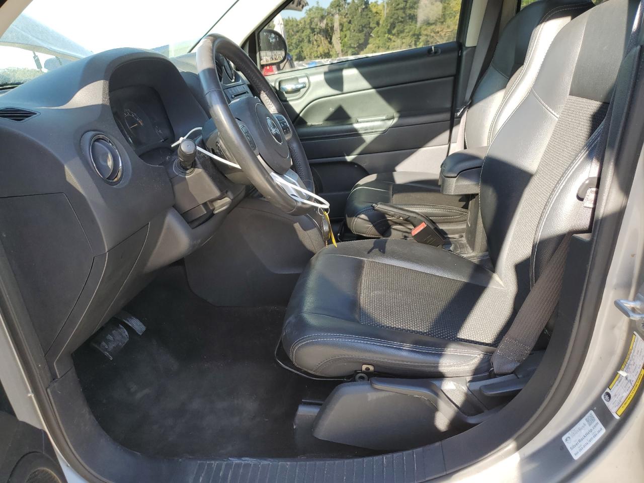 2016 Jeep Compass Sport VIN: 1C4NJCBA5GD677977 Lot: 81125715