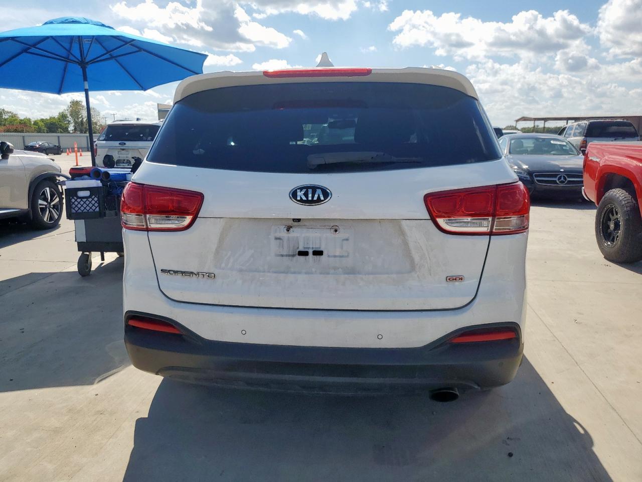 2018 Kia Sorento Lx VIN: 5XYPG4A37JG413619 Lot: 82067935