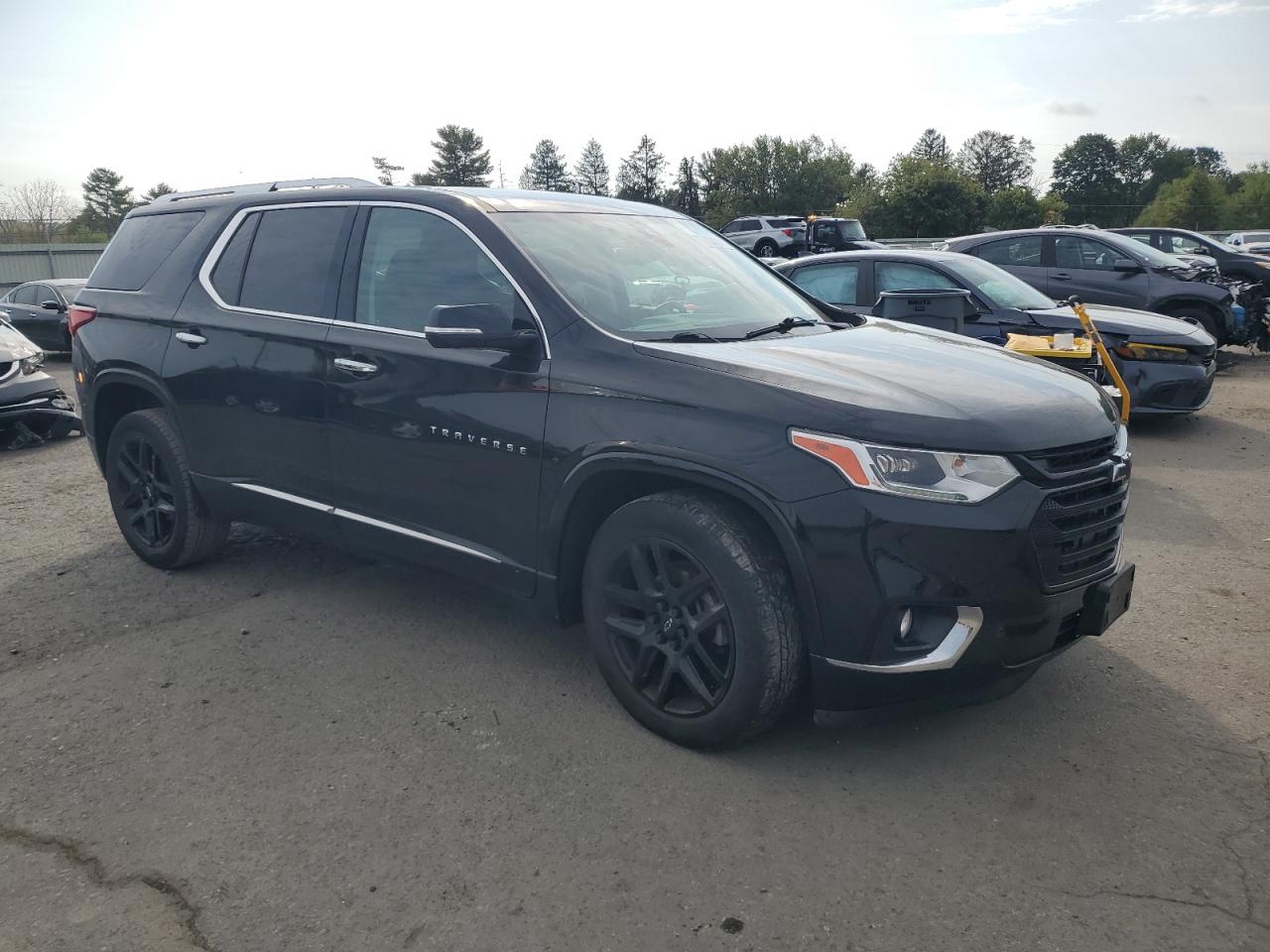 2019 Chevrolet Traverse Premier VIN: 1GNEVKKW7KJ319369 Lot: 83842415