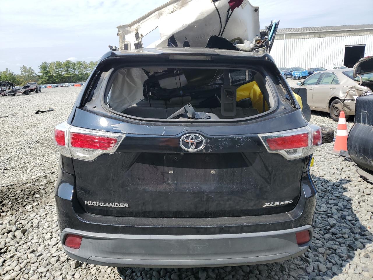2016 Toyota Highlander Xle VIN: 5TDJKRFH8GS225046 Lot: 81462195