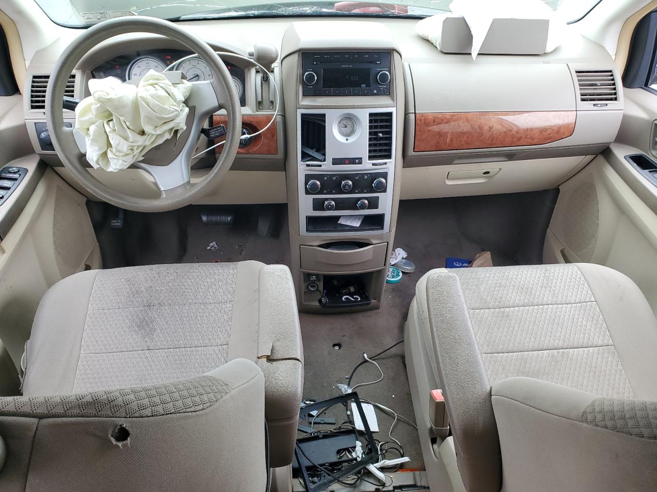 2009 Chrysler Town & Country Lx VIN: 2A8HR44EX9R502807 Lot: 81774205