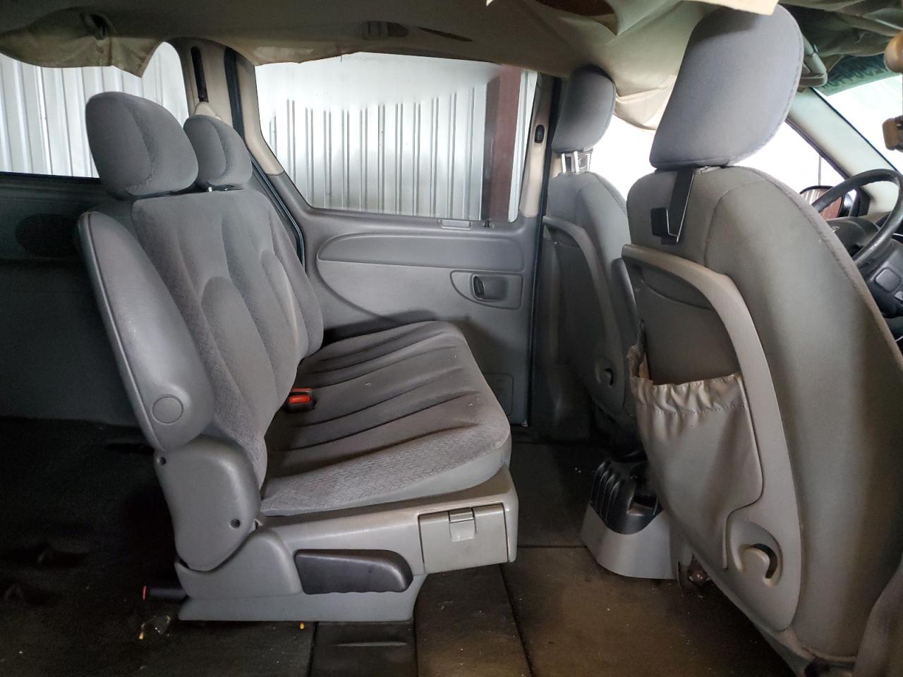 2005 Dodge Grand Caravan Se VIN: 1D4GP24R35B402138 Lot: 84296415