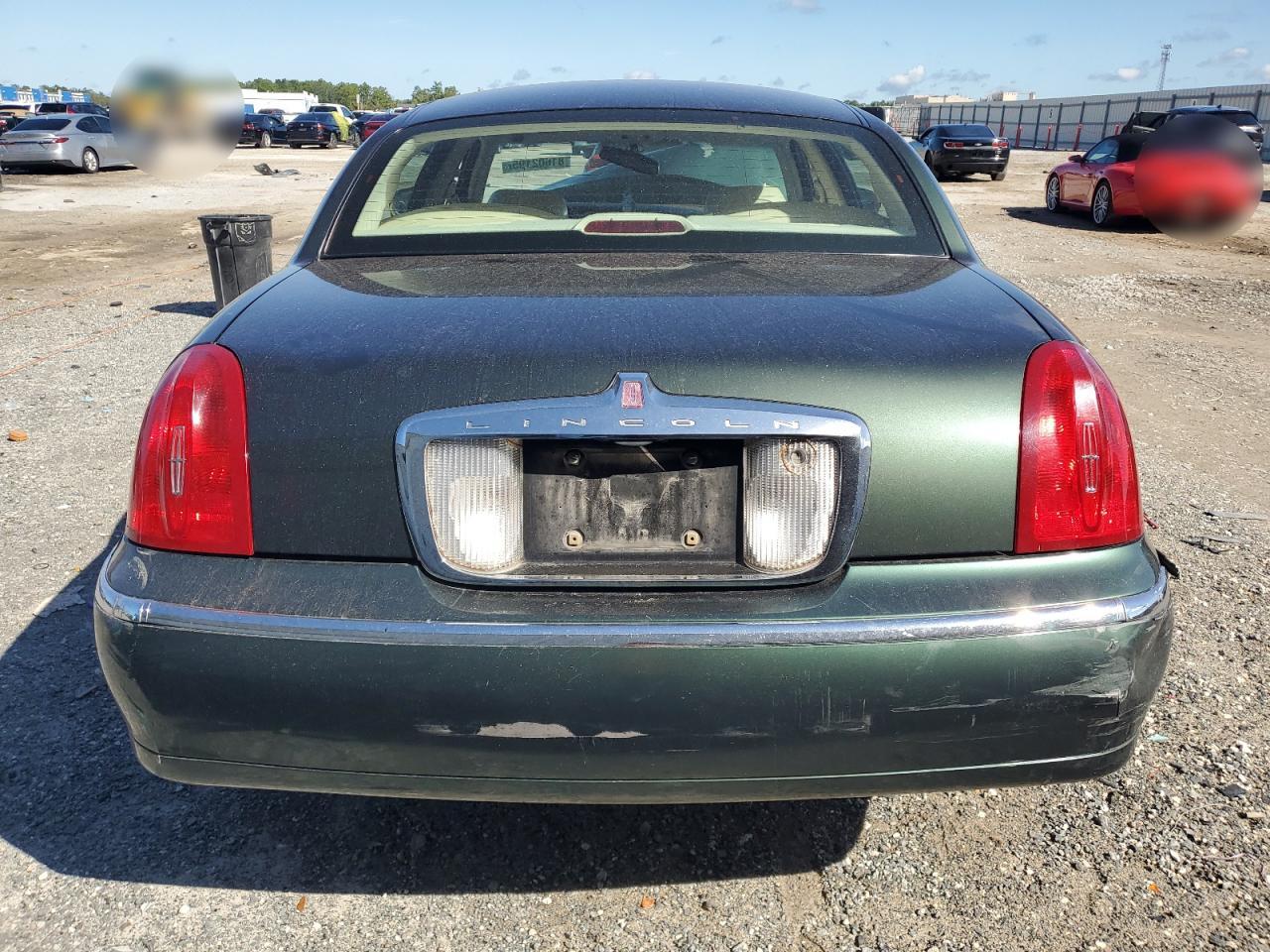 1998 Lincoln Town Car Executive VIN: 1LNFM81W6WY645256 Lot: 81602195