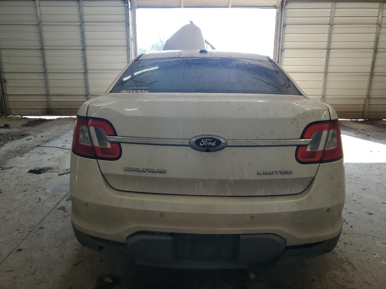 2010 Ford Taurus Limited VIN: 1FAHP2FW7AG142317 Lot: 94220655