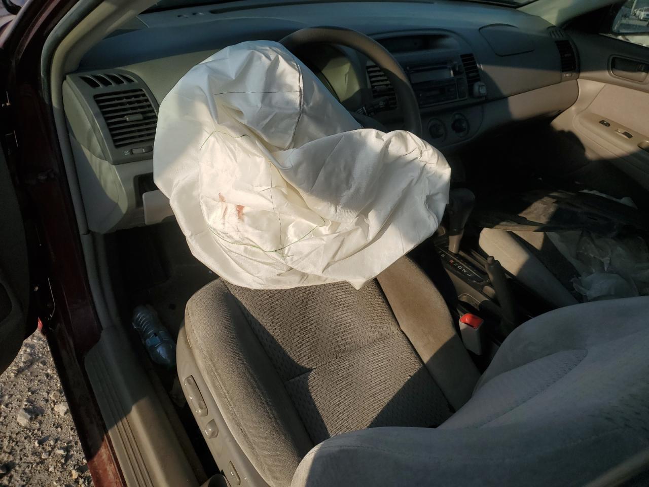 2004 Toyota Camry Le VIN: 4T1BE32K64U291124 Lot: 81202075