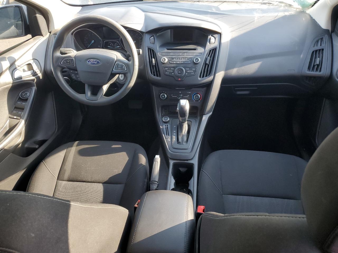 2016 Ford Focus Se VIN: 1FADP3F25GL384136 Lot: 70959265