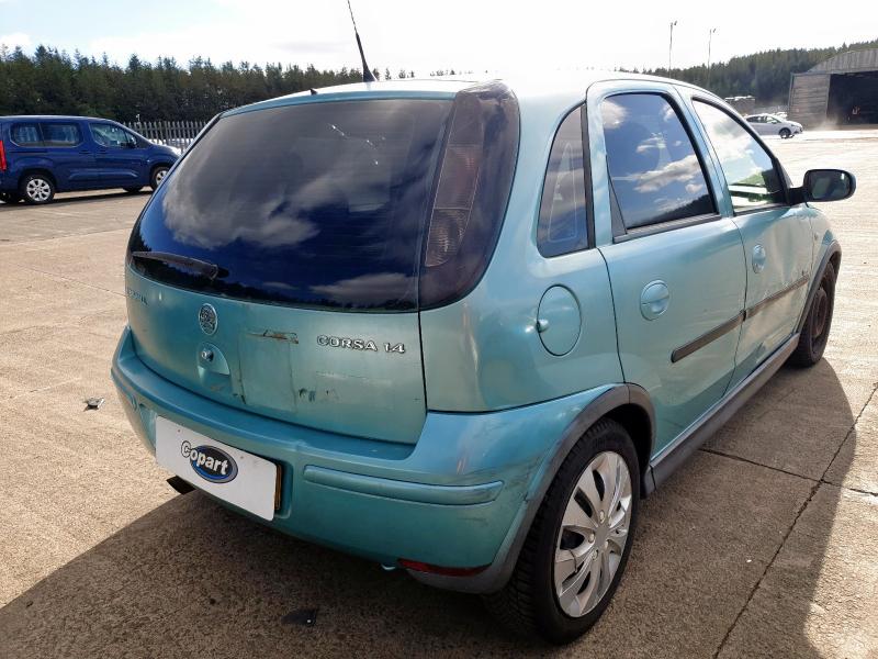 2005 VAUXHALL CORSA DESIGN 16V AUTO 