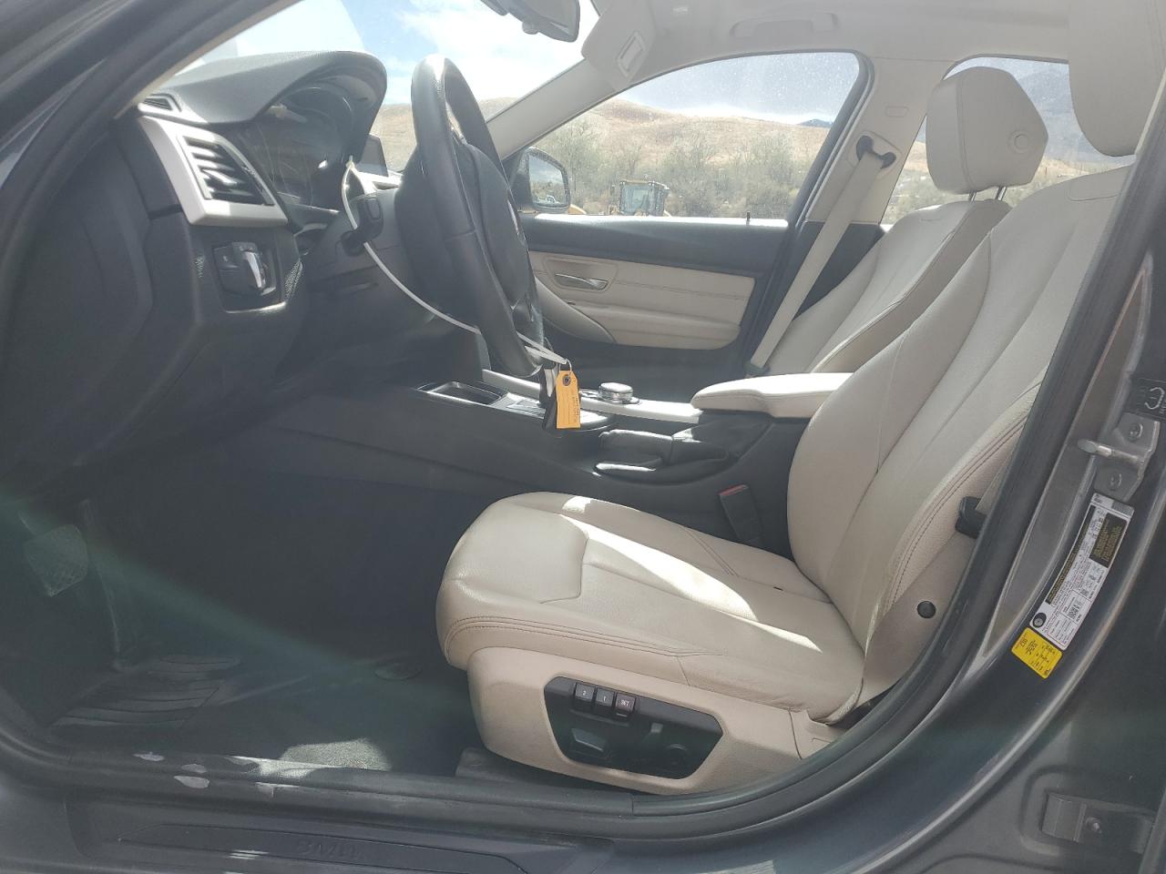 2015 BMW 320 I VIN: WBA3B1G52FNT06530 Lot: 84474875