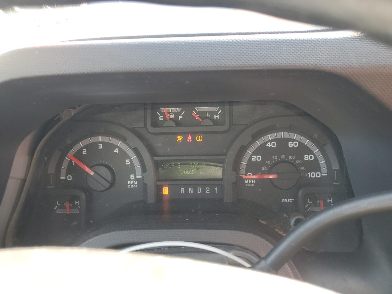 2012 Ford Econoline E350 Super Duty Wagon VIN: 1FBNE3BL8CDA86210 Lot: 81590615