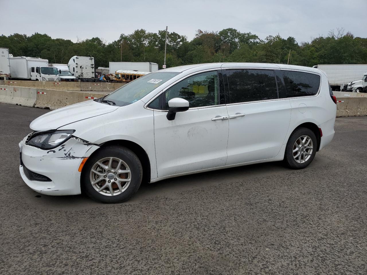 2021 Chrysler Voyager Lx