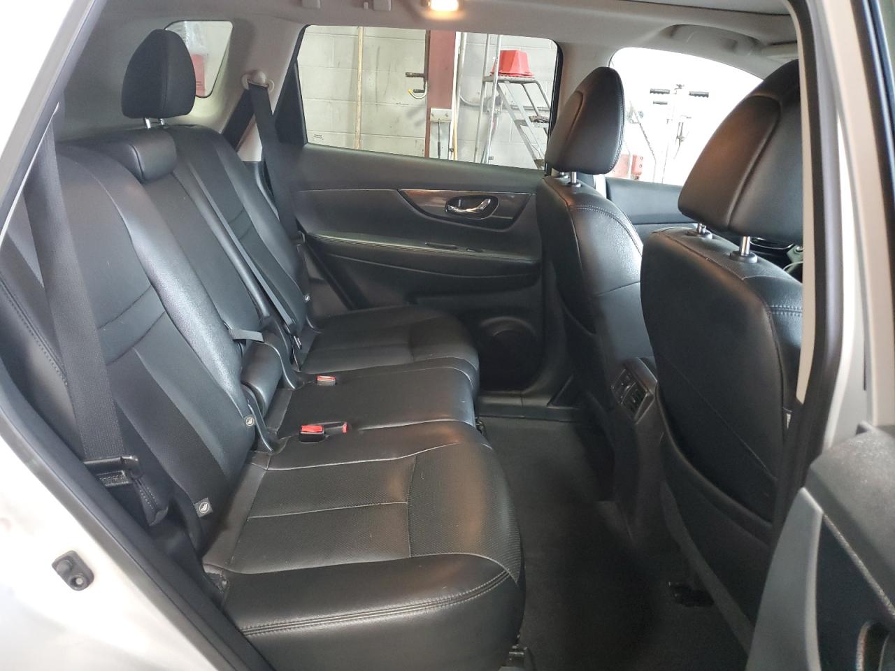 2016 Nissan Rogue S VIN: 5N1AT2MV9GC855586 Lot: 84192265