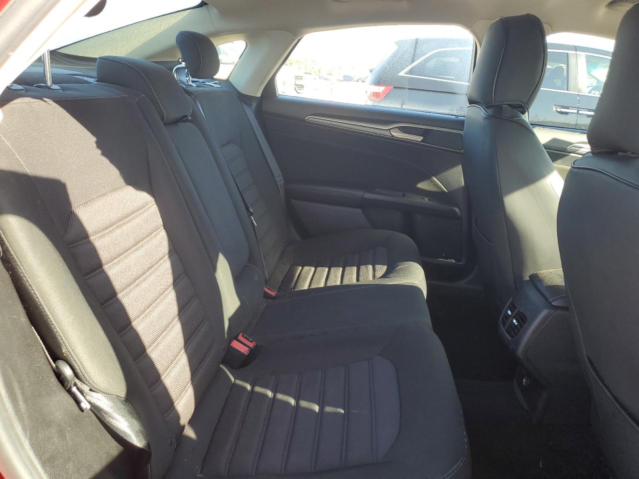 2019 Ford Fusion Se VIN: 3FA6P0LU9KR241391 Lot: 81803325