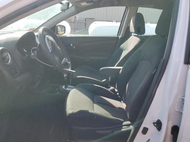 NISSAN VERSA 2018 Белы