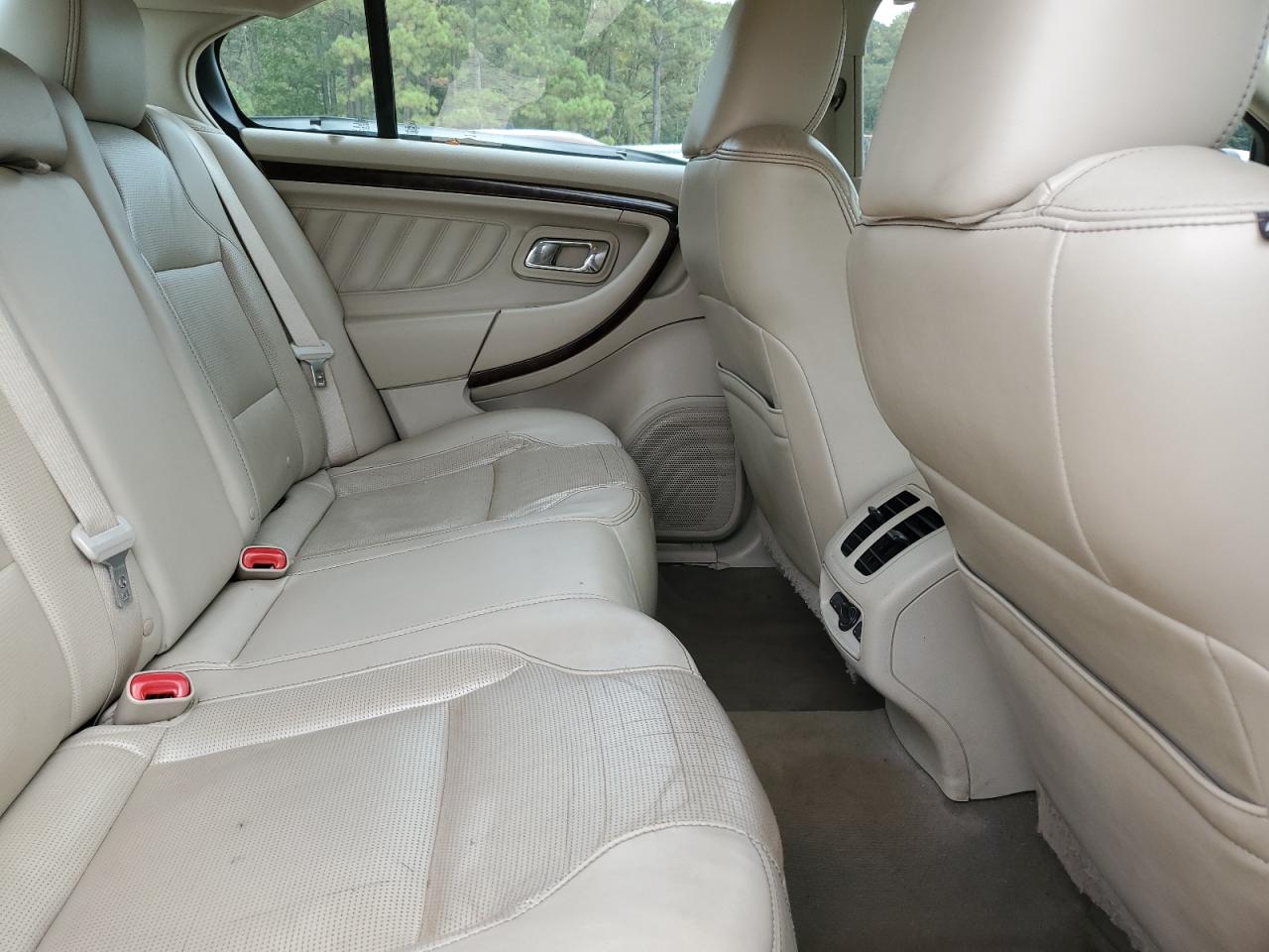 2011 Ford Taurus Limited VIN: 1FAHP2FWXBG103559 Lot: 83976075