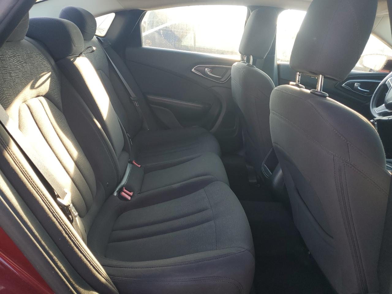 2015 Chrysler 200 Limited VIN: 1C3CCCAB1FN615324 Lot: 83942515